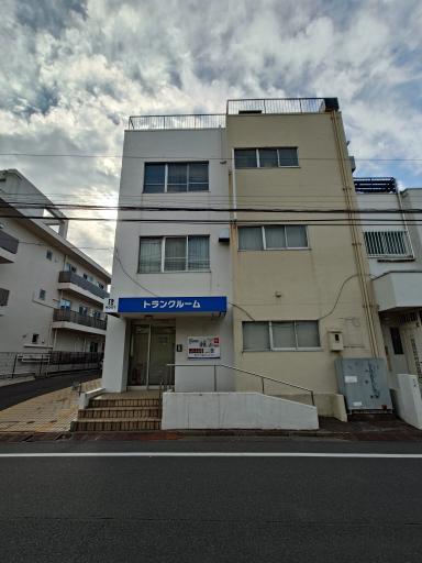 下馬（世田谷区）の店舗写真1