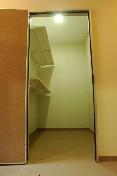 港南台（横浜市港南区）の店舗写真4