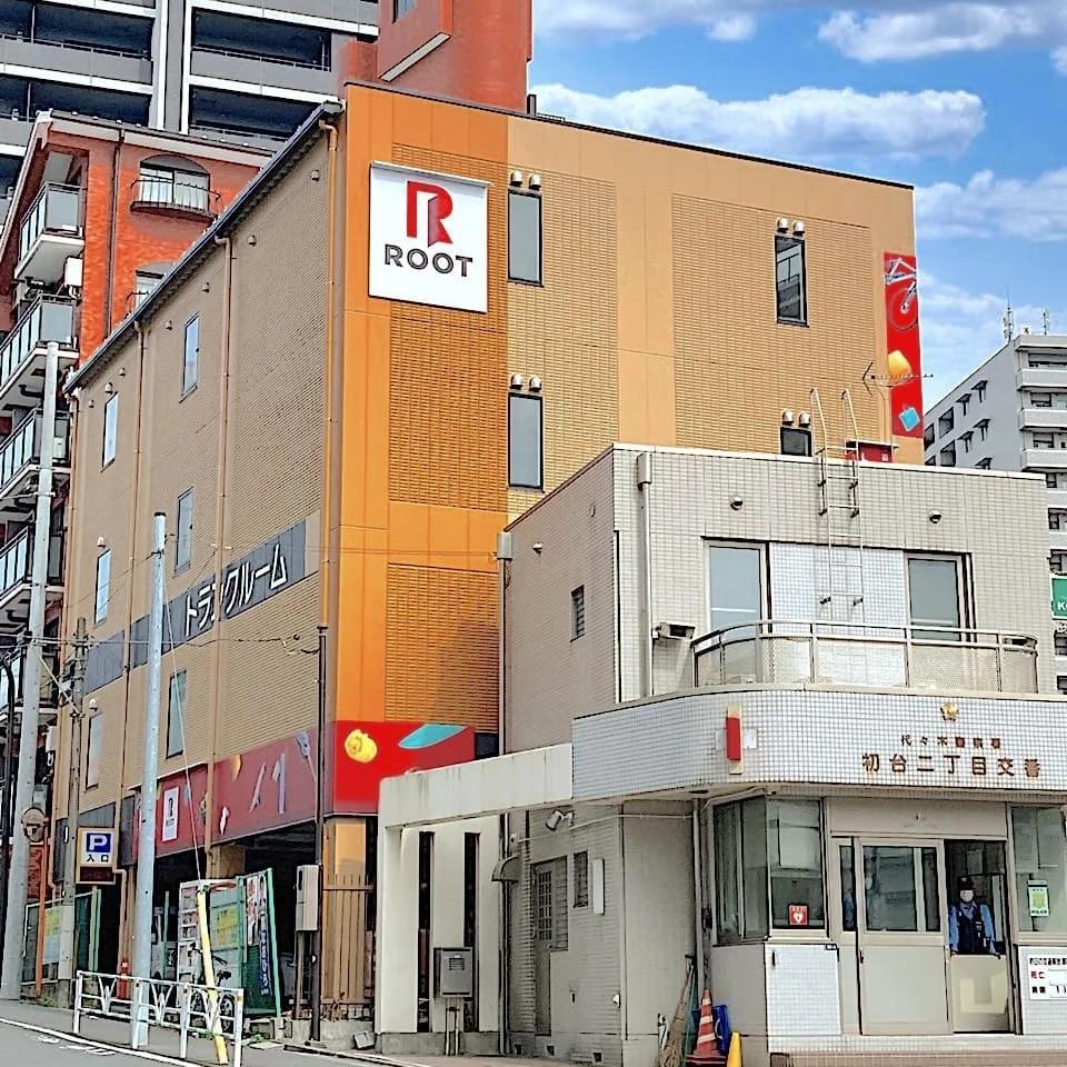 初台 - Image 1