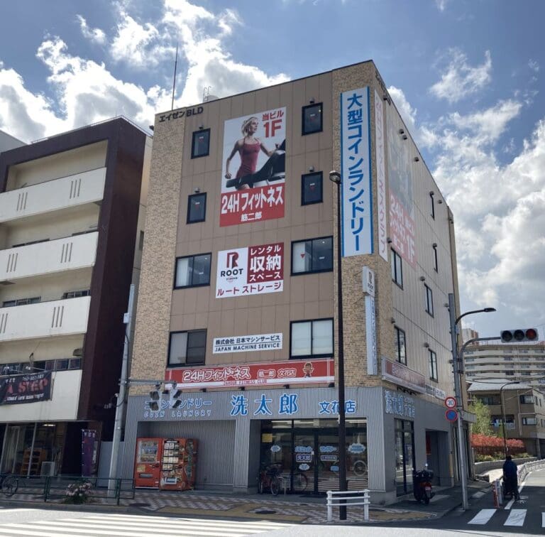 2.外観_06611_1小村井南ルートストレージ