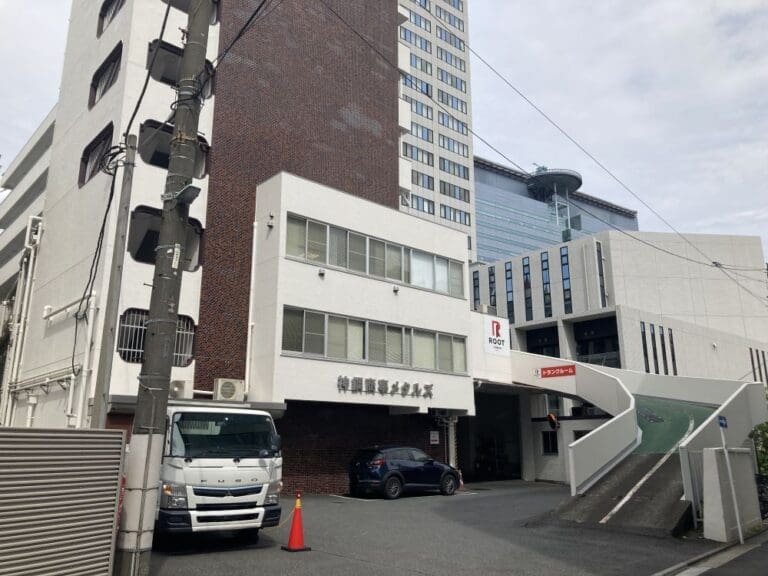 2.外観_08311_1下目黒ルートストレージ