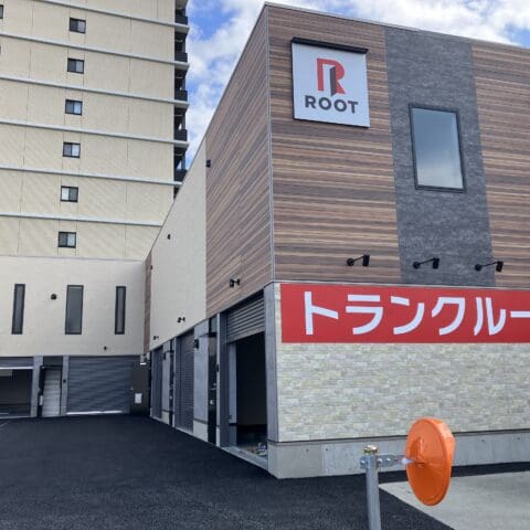 赤池駅前外観写真